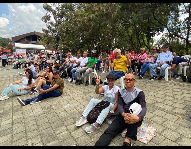 cooperativa-de-ahorro-y-credito-financiera-prestamos-ahorro-1.jpg